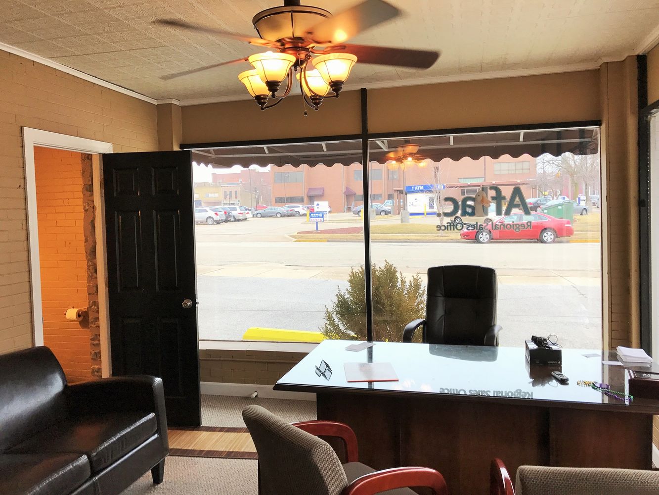 127 N Cherry St, Galesburg, IL 61401